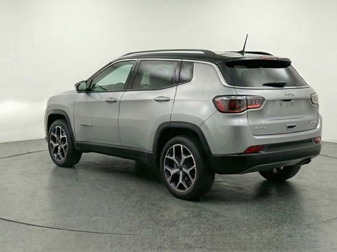 Used 2025 Jeep Compass Limited AWD/4WD image 6
