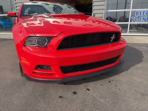 Used 2014 Ford Mustang GT Premium w/ Equipment Group 402A image 5