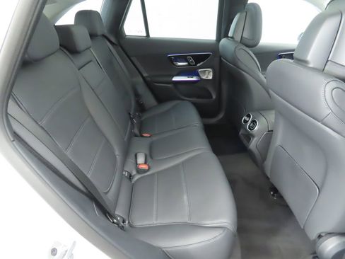 Used 2026 Mercedes-Benz GLC 300 image 22
