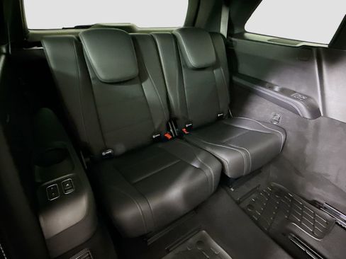 New 2026 Mercedes-Benz GLS 450 4MATIC image 29