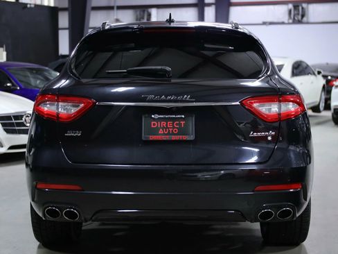 Used 2018 Maserati Levante S GranSport image 17