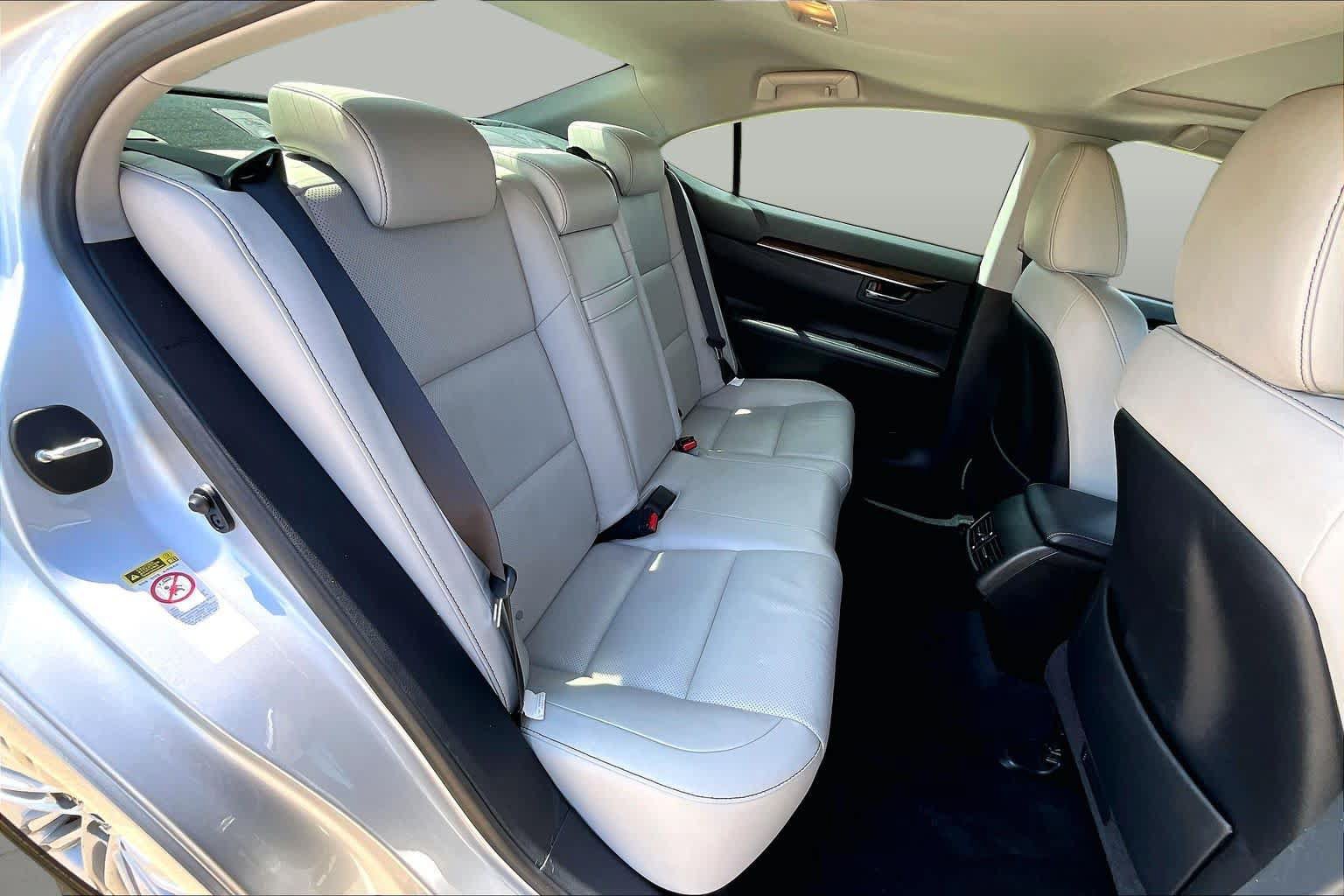 Used 2014 Lexus ES 350 w/ Luxury Package FWD image 20