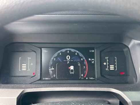 Used 2025 Toyota Tacoma SR5 AWD/4WD image 23
