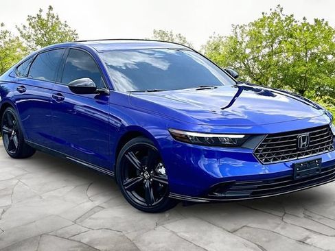 Used 2024 Honda Accord Sport image 10