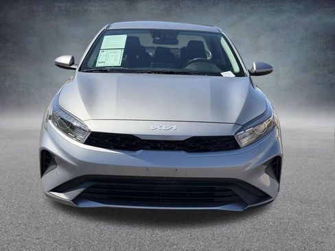 Used 2024 Kia Forte LXS FWD image 9