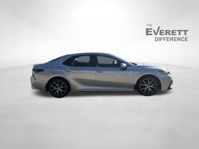Used 2023 Toyota Camry SE w/ Convenience Package FWD image 8