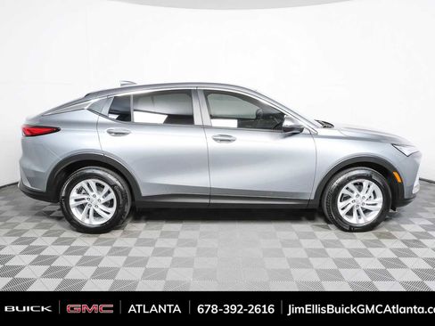 Used 2026 Buick Envista Preferred FWD image 2