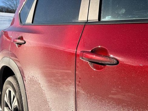 Used 2023 Nissan Rogue SV image 20