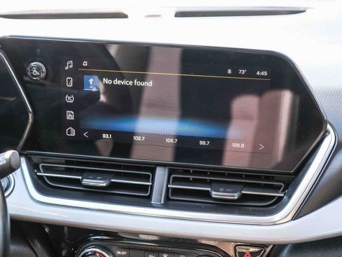 Used 2024 Chevrolet Trax LT w/ Driver Confidence Package FWD image 15