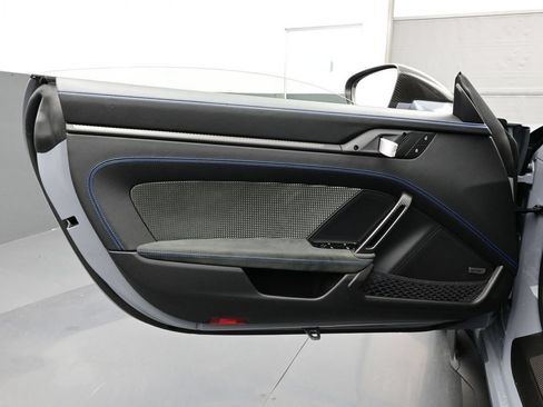 Certified 2025 Porsche 911 GT3 RS RWD image 7