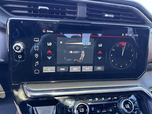 Used 2024 GMC Sierra 2500 Denali Ultimate image 19