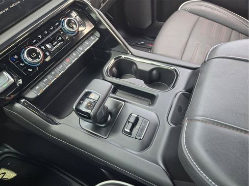 Used 2024 GMC Sierra 1500 AT4X AWD/4WD image 18