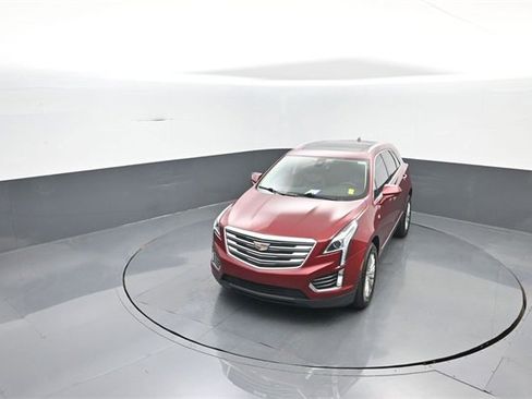 Used 2018 Cadillac XT5 Luxury w/ Driver Awareness Package image 21