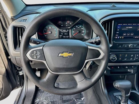 Used 2021 Chevrolet Colorado W/T w/ WT Convenience Package RWD image 11