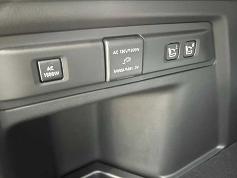 New 2025 MAZDA CX-70 Plug-In Hybrid w/ Premium Pkg image 25