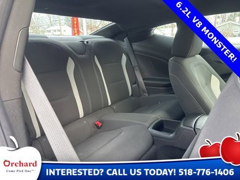 Used 2021 Chevrolet Camaro LT w/ Technology Package image 12