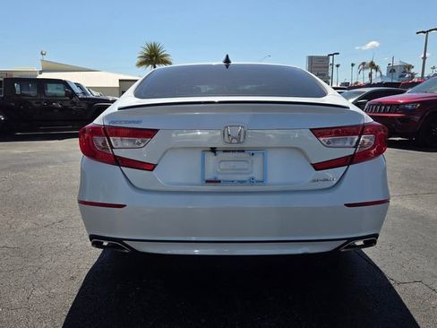 Used 2022 Honda Accord Sport image 9