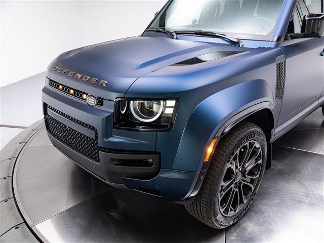 New 2026 Land Rover Defender 110 OCTA AWD/4WD image 9