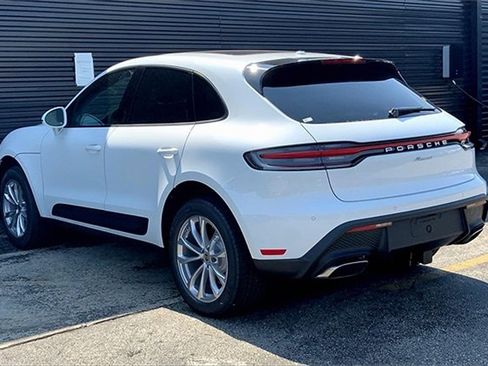 New 2025 Porsche Macan image 3