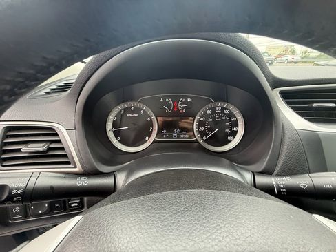 Used 2015 Nissan Sentra SV w/ Style Package image 17