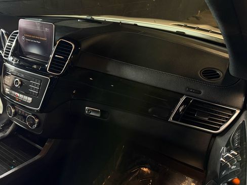 Used 2019 Mercedes-Benz GLS 450 4MATIC image 16