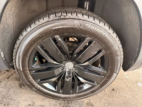 Used 2019 Volkswagen Atlas SEL image 45