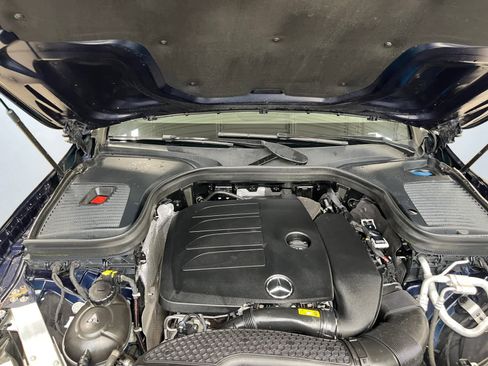 Used 2023 Mercedes-Benz GLC 300 4MATIC image 7