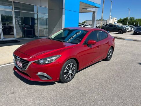 Used 2016 MAZDA MAZDA3 i Sport FWD image 2