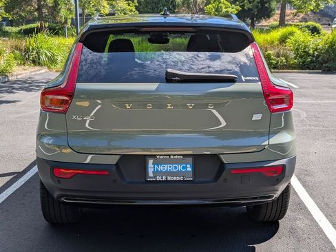 Used 2023 Volvo XC40 Recharge Ultimate AWD/4WD image 6