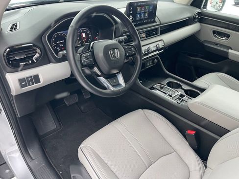 Certified 2023 Honda Pilot Elite image 5