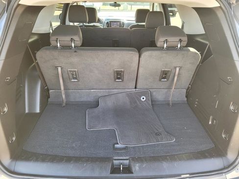Used 2020 Chevrolet Traverse LS image 14