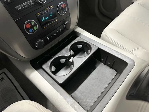 Used 2013 GMC Yukon XL SLT w/ SLT-2 Equipment Package image 20