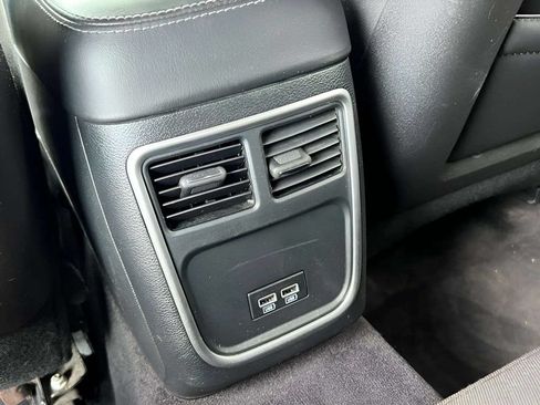 Used 2017 Dodge Charger R/T RWD image 12