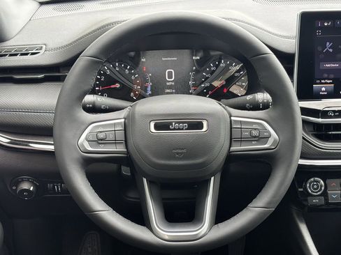 New 2026 Jeep Compass Latitude AWD/4WD image 12