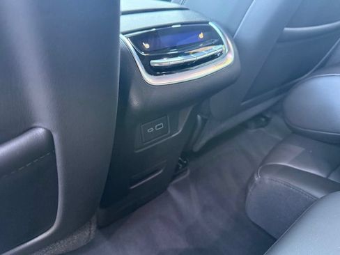 Certified 2024 Cadillac XT6 Sport w/ Technology Package AWD/4WD image 26