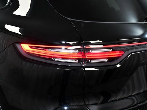 Used 2020 Porsche Cayenne E-Hybrid image 81