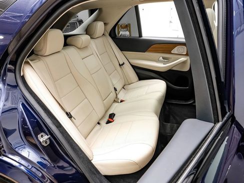 Used 2022 Mercedes-Benz GLE 350 4MATIC w/ AMG Line Exterior image 30