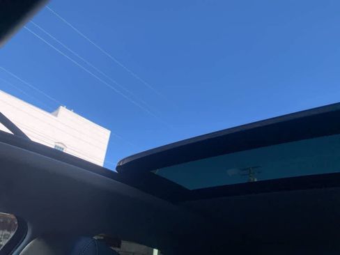 Used 2023 Audi Q5 e Premium w/ Convenience Package image 24