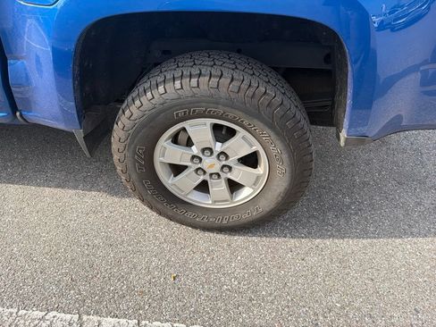 Used 2019 Chevrolet Colorado W/T w/ WT Convenience Package RWD image 7