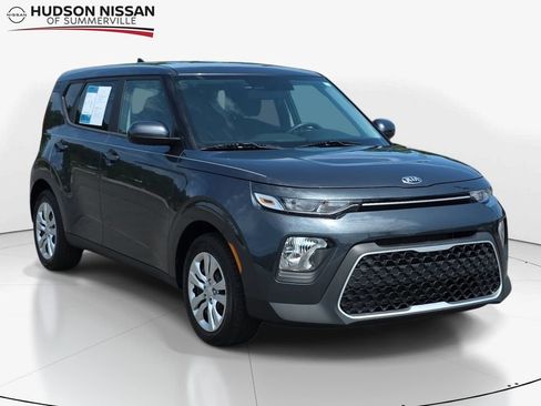 Used 2021 Kia Soul LX FWD image 1