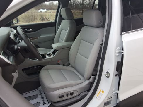 Used 2023 GMC Acadia SLE w/ Driver Convenience Package image 26