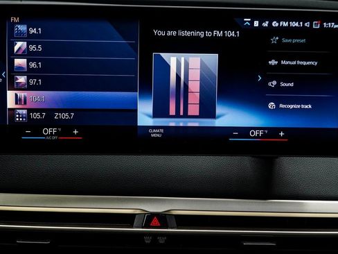 Used 2022 BMW iX xDrive50 w/ Sport Package image 25