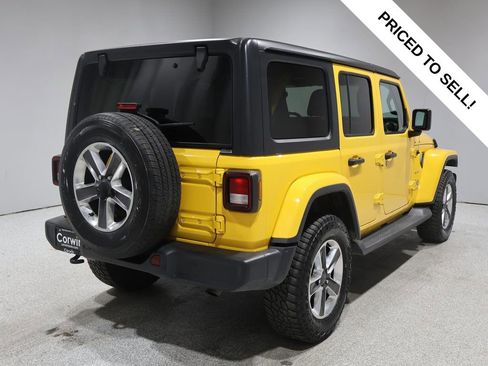 Used 2021 Jeep Wrangler Unlimited Sahara image 2