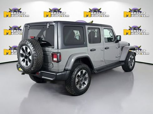 Used 2022 Jeep Wrangler Unlimited Sahara w/ Cold Weather Group AWD/4WD image 5