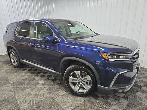 Used 2025 Honda Pilot EX-L image 7