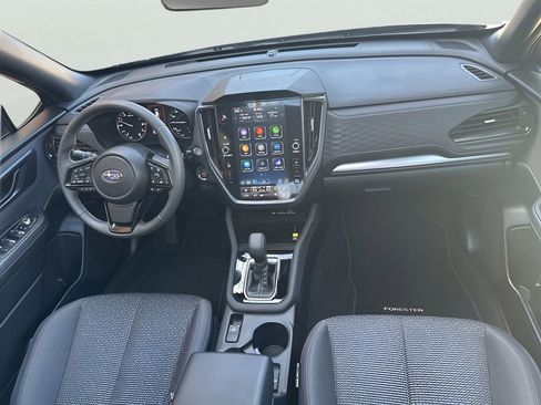 Used 2025 Subaru Forester Premium AWD/4WD image 23