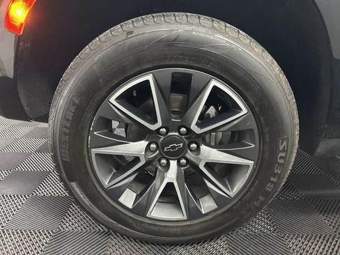 Used 2022 Chevrolet Tahoe Z71 w/ Luxury Package image 40