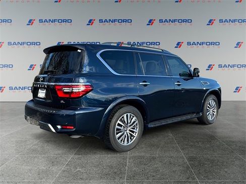 Used 2022 Nissan Armada SL w/ Captain's Chairs Package image 5