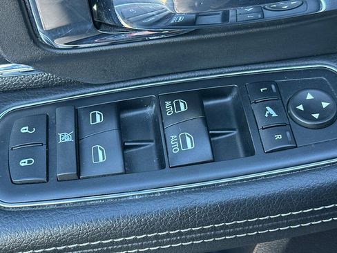 Used 2017 RAM 2500 Laramie image 13