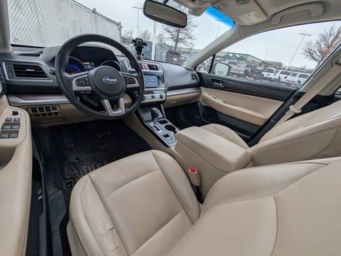 Used 2016 Subaru Outback 2.5i Limited image 6
